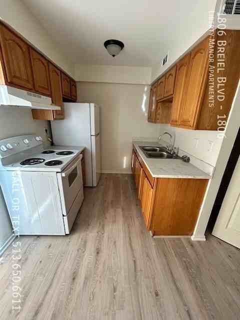 1806 S Breiel Blvd #1806 - Photo 4 of 11