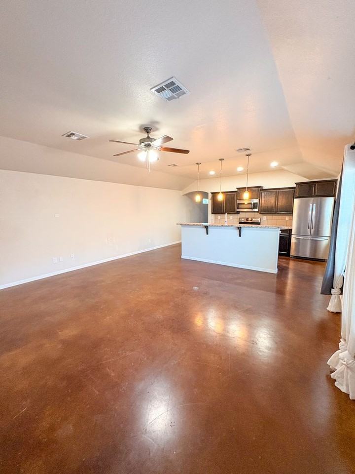 1909 Chiricahua Trce - Photo 4 of 18