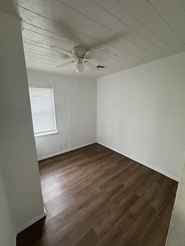 1702 S 7th St - Photo 3 of 7