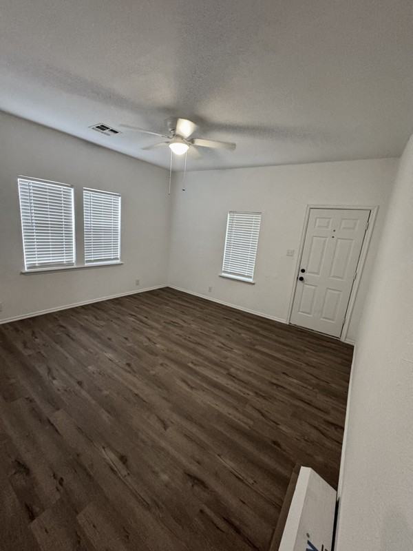 1702 S 7th St - Photo 6 of 7