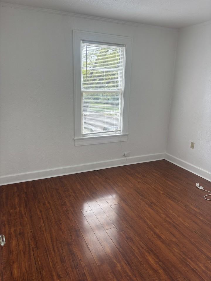 2618 North Blvd #4 - Photo 5 of 11