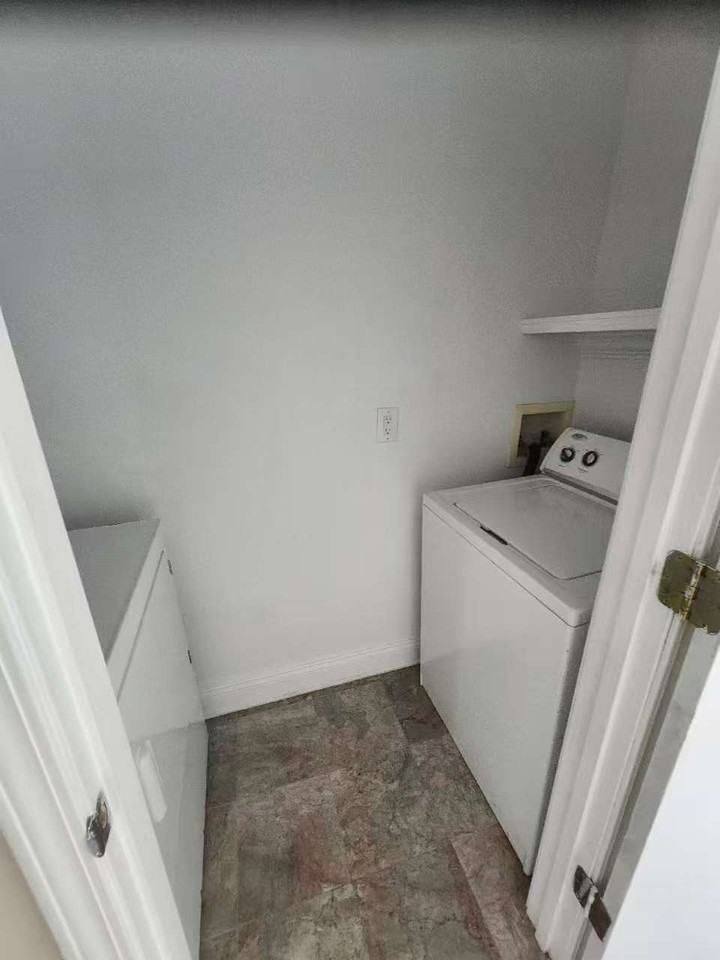 3729 Bunkerhill Dr - Photo 5 of 11