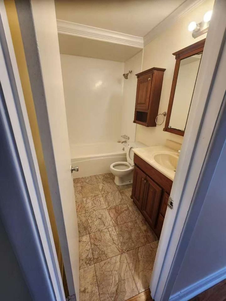 3729 Bunkerhill Dr - Photo 7 of 11