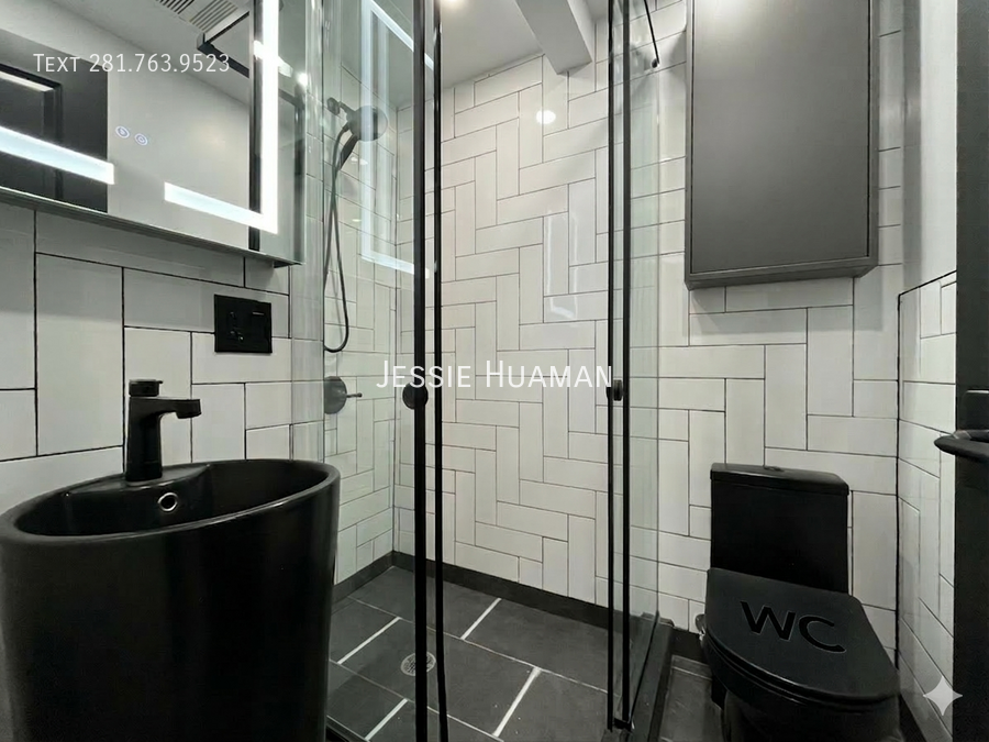 561 Hudson St #PH - Photo 7 of 15