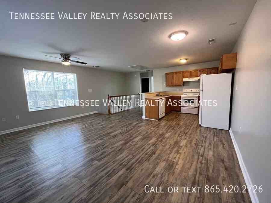 156 N Illinois Ave #C