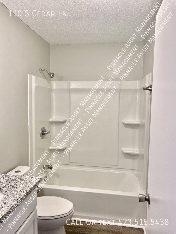 110 S Cedar Ln - Photo 5 of 17