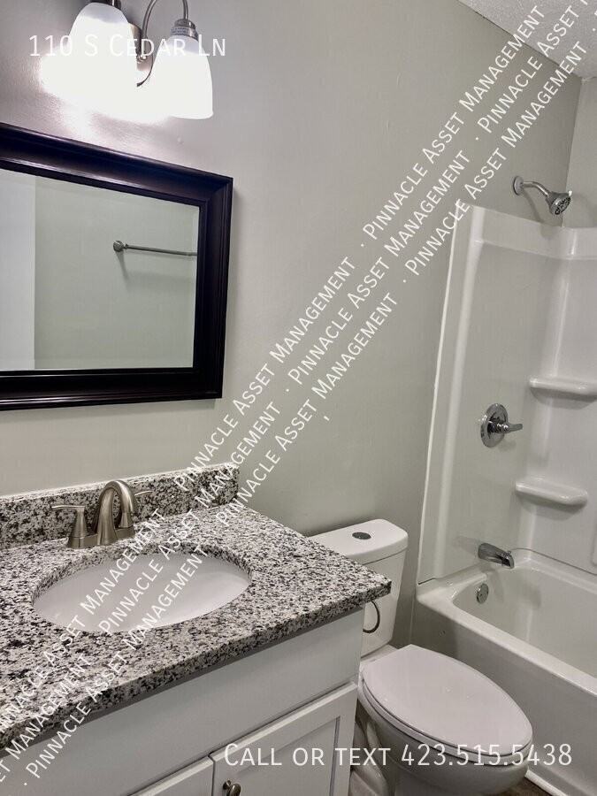 110 S Cedar Ln - Photo 6 of 17