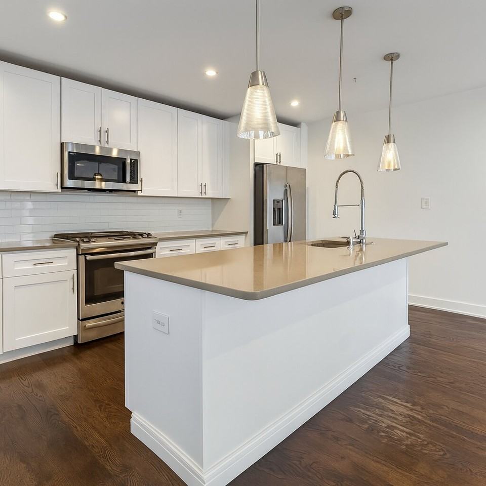 1022 S 2nd St #2 - Photo 3 of 27