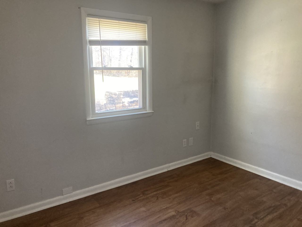 959 Timberlake Dr #4 - Photo 3 of 6