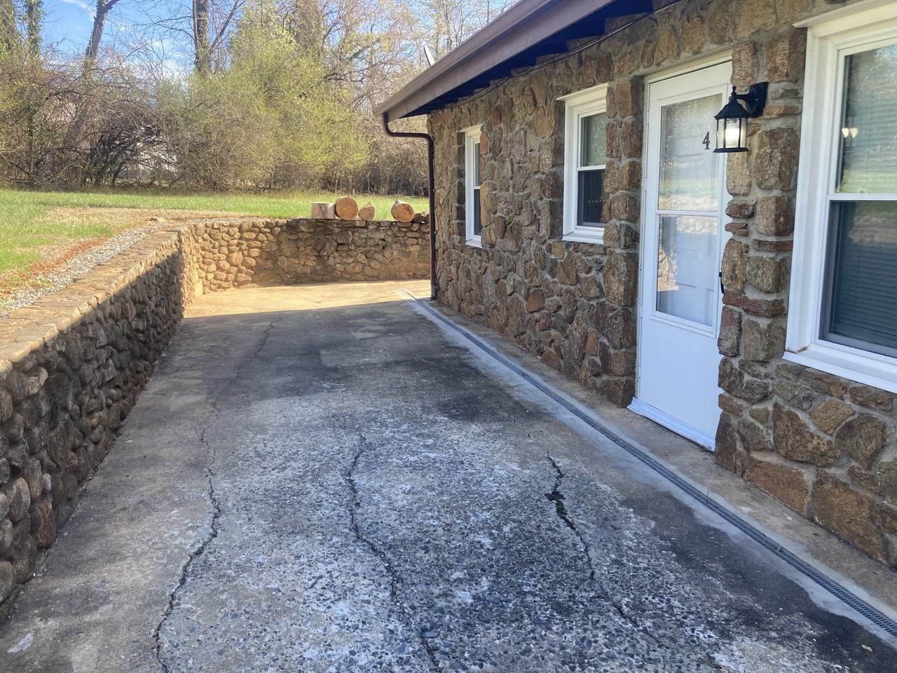 959 Timberlake Dr #4 - Photo 5 of 6