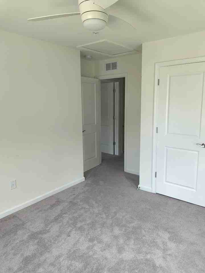 235 Jenkins Way - Photo 6 of 23