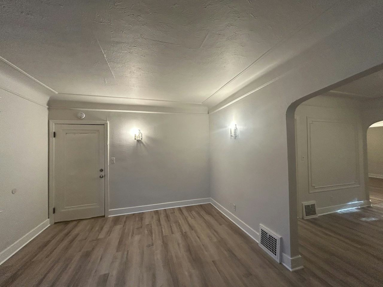 4401 Buckingham, Unit 1 - Photo 4 of 20