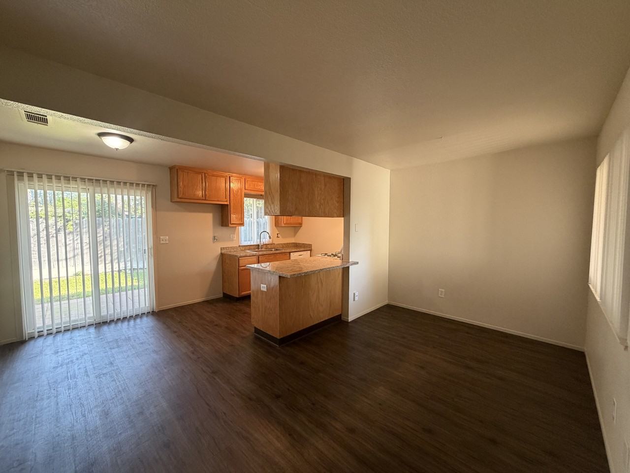 1401 E Rumble Rd #1 - Photo 2 of 10