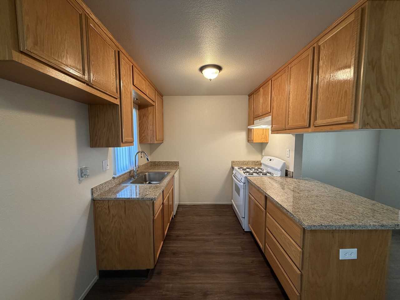 1401 E Rumble Rd #1 - Photo 4 of 10