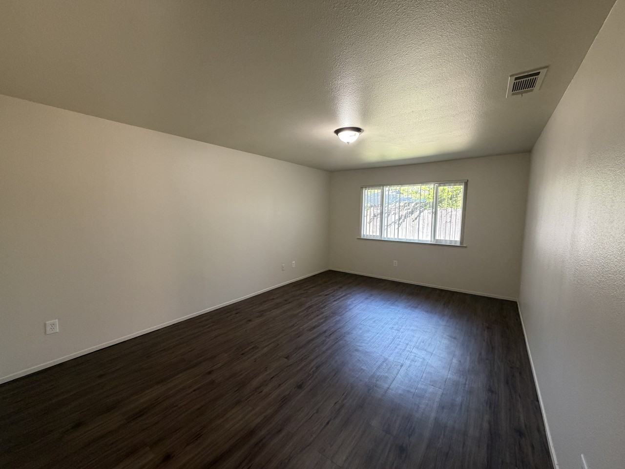 1401 E Rumble Rd #1 - Photo 5 of 10