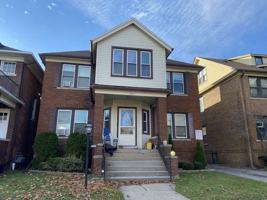 featured image of 1127 Beaconsfield Ave