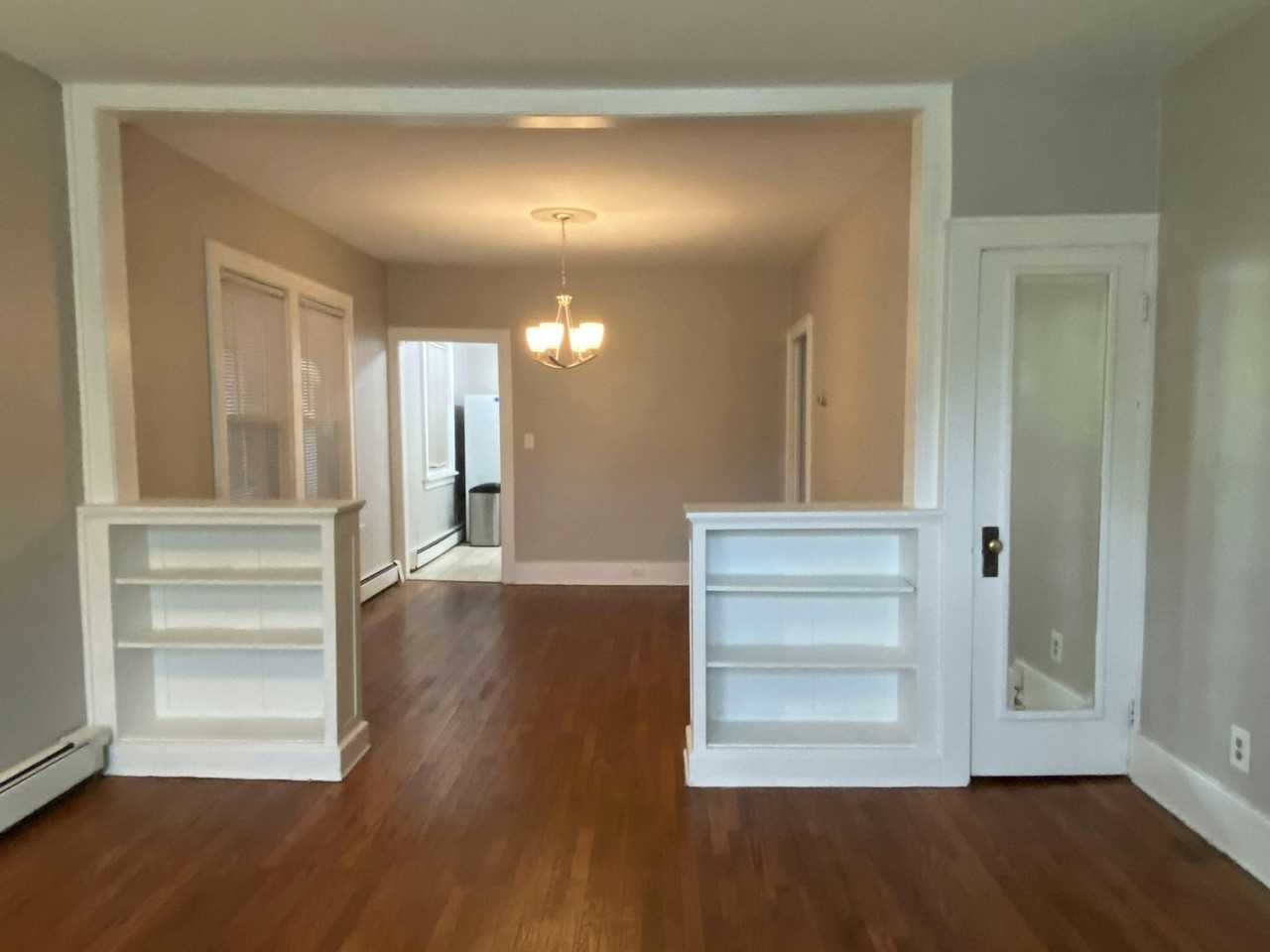 1127 Beaconsfield Avenue, Unit 1S - Photo 3 of 11