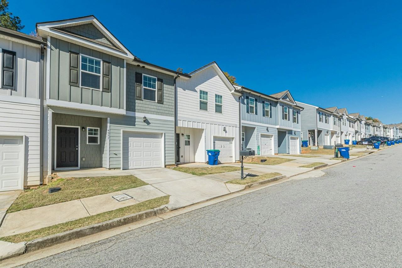 4957 Elm Brook Drive - Photo 2 of 50