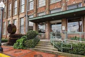 featured image of 920 Poeyfarre St #239