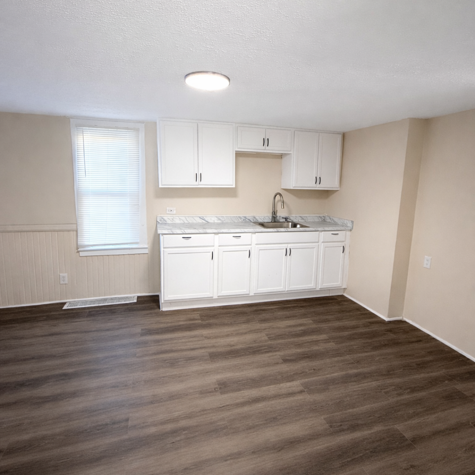 8400 Medina Avenue - Photo 2 of 5