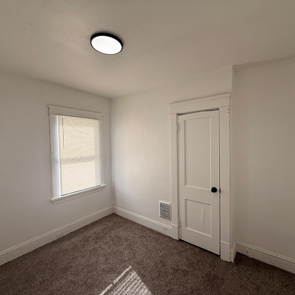 14504 Ardenall Avenue - Photo 7 of 9