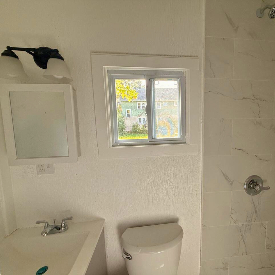 2995 East 125th Street - Photo 2 of 8