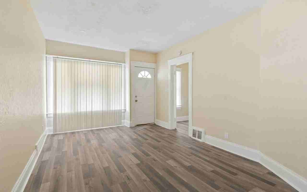 13419 Shaw Avenue, Unit A - Photo 4 of 27