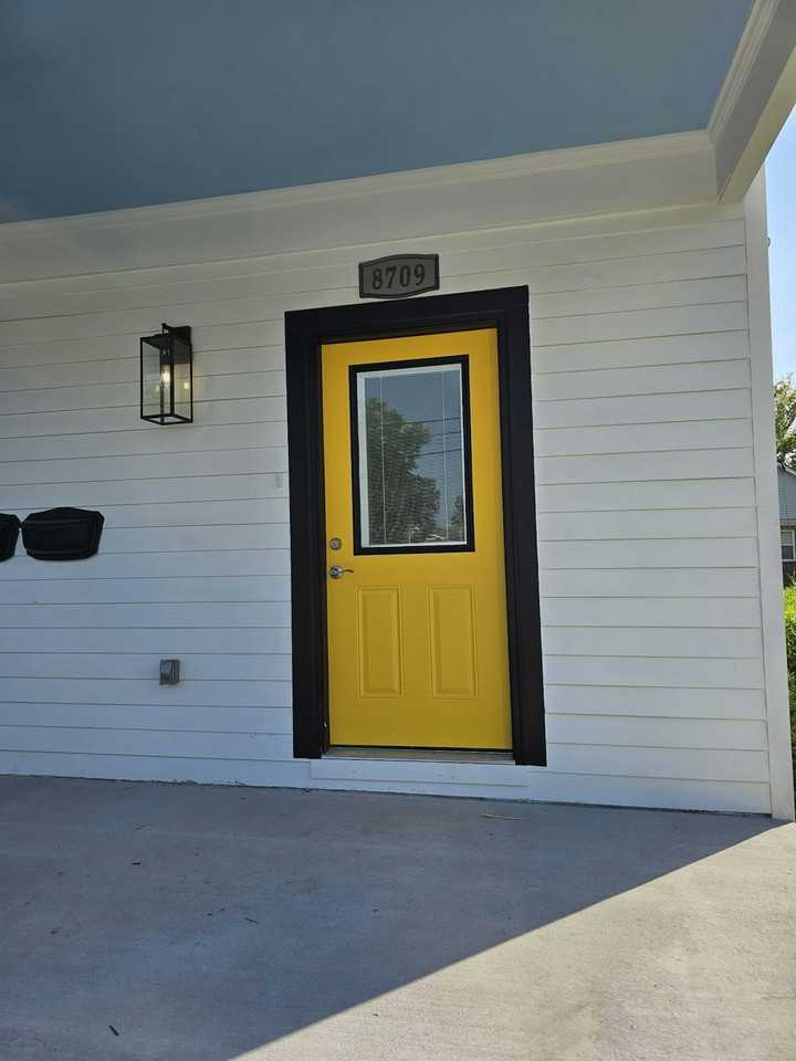 8709 Apricot Street - Photo 2 of 48