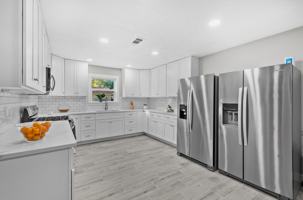 featured image of 8050 Tavenor Ln