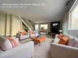 featured image of 219 N Race St #C