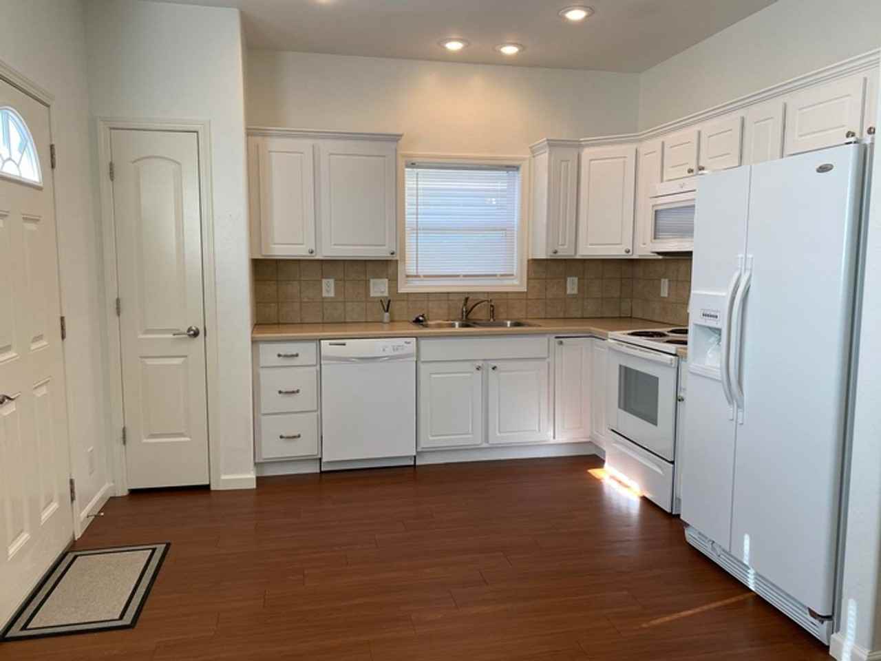 509 E Kiowa St #102 - Photo 2 of 50