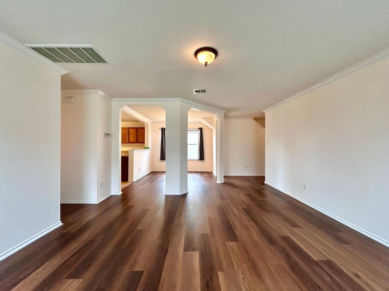 102 Adamae Ln - Photo 6 of 37