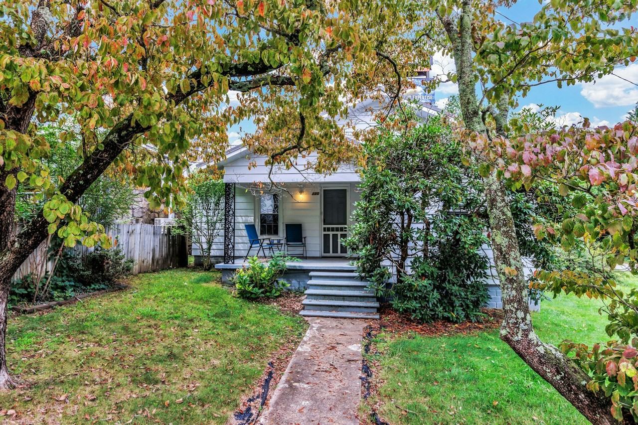 120 Fountain Way - Photo 2 of 22