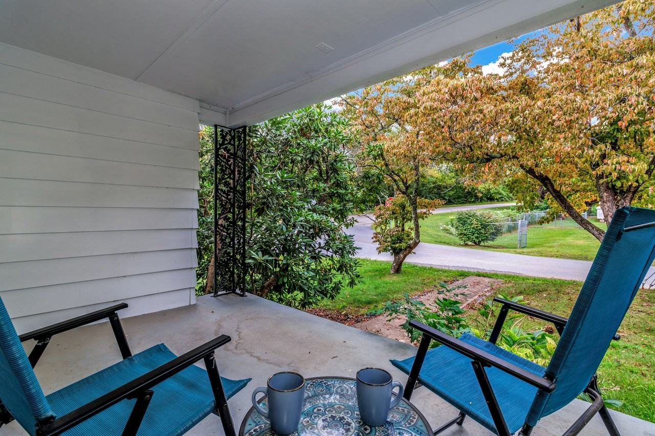 120 Fountain Way - Photo 4 of 22