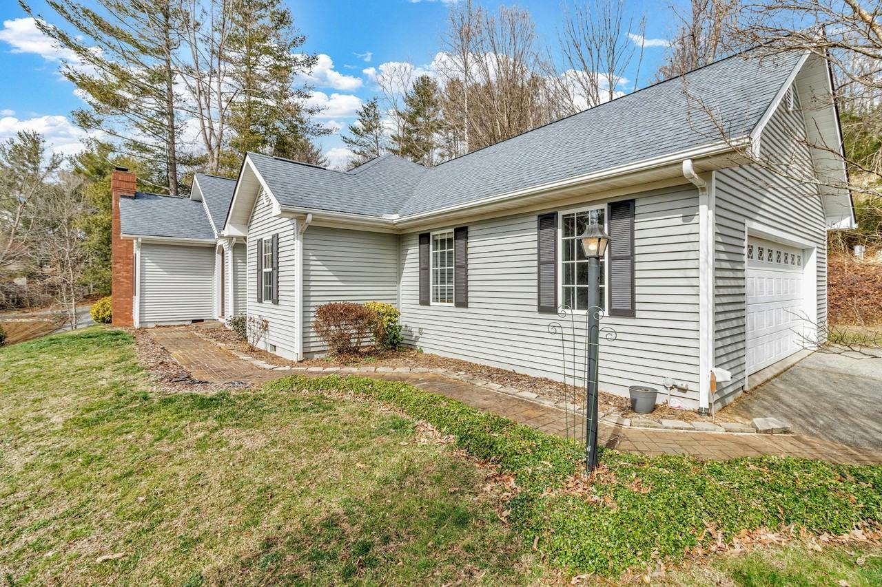 12 Bethel Drive - Photo 3 of 45