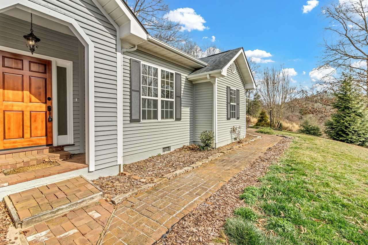 12 Bethel Drive - Photo 5 of 45