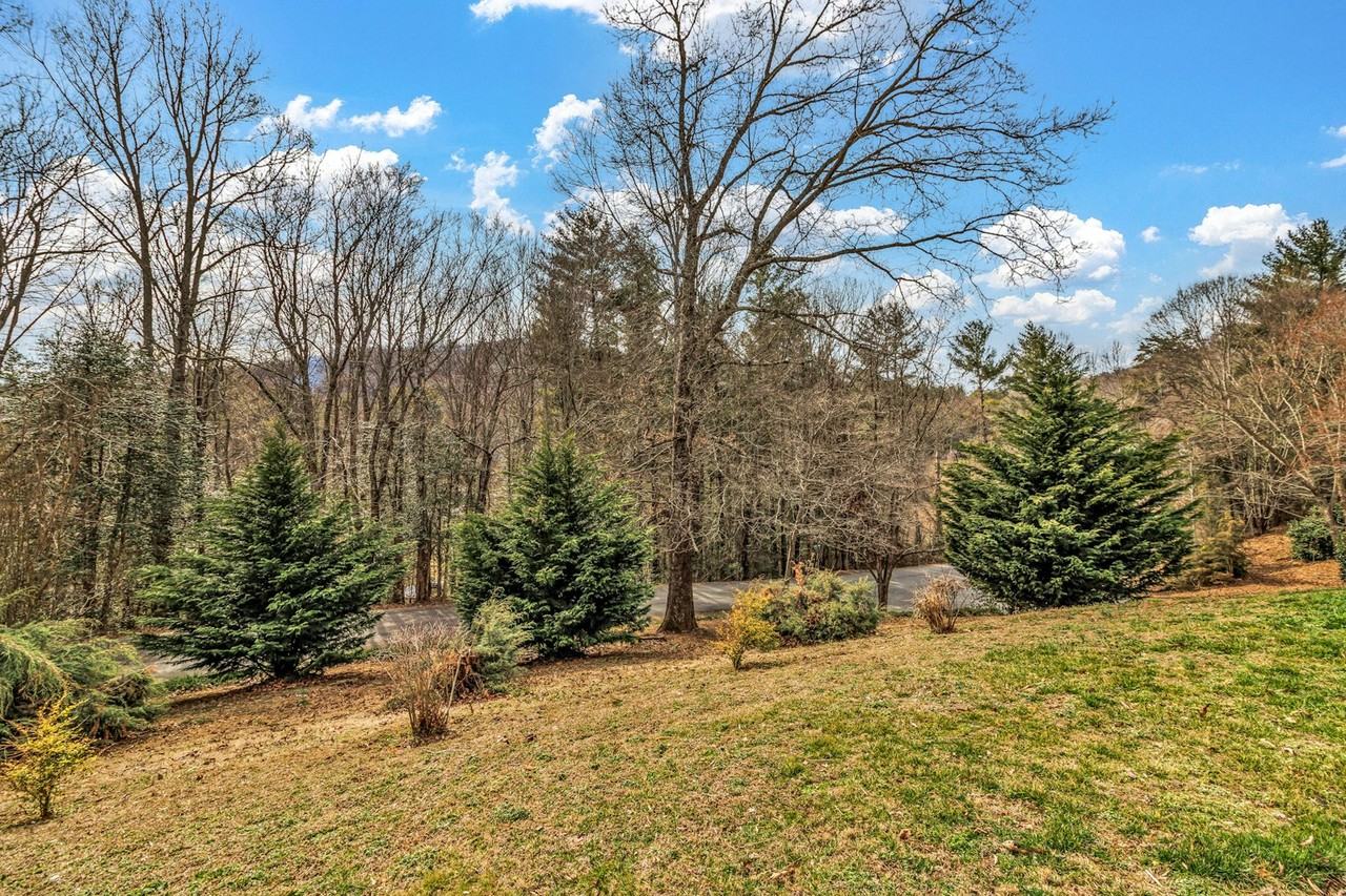 12 Bethel Drive - Photo 7 of 45