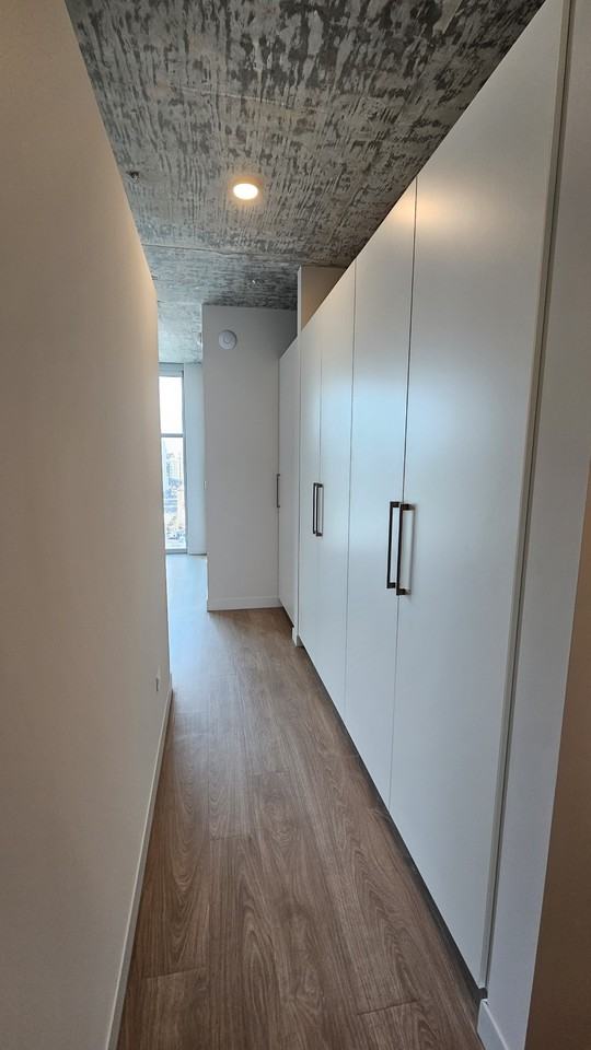 208 W Chicago Ave - Photo 7 of 14