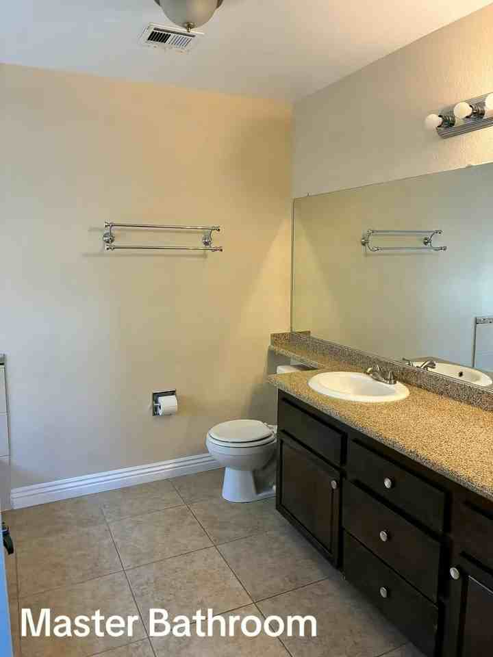 609 Spyglass Lane, Unit 1 - Photo 5 of 32