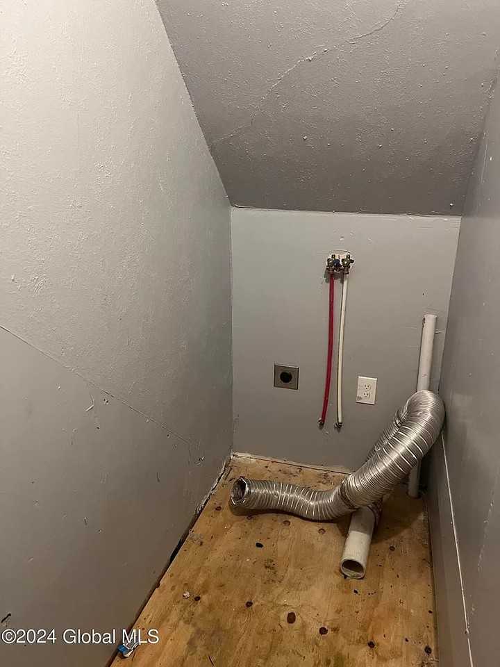 10 Highland Terrace, Unit 2 - Photo 5 of 13