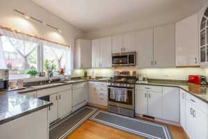 featured image of 1723 N Wood St