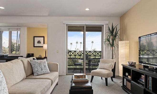 931 East Walnut Street, Unit 211 - Photo 3 of 10