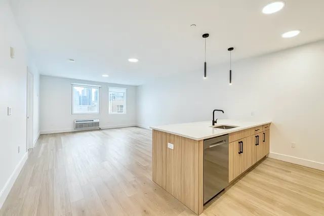 39 Madison Street, Unit 98 - Photo 6 of 19