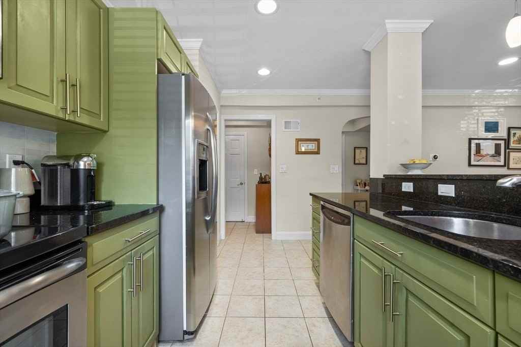 27 Commonwealth Avenue, Unit 40B - Photo 7 of 16