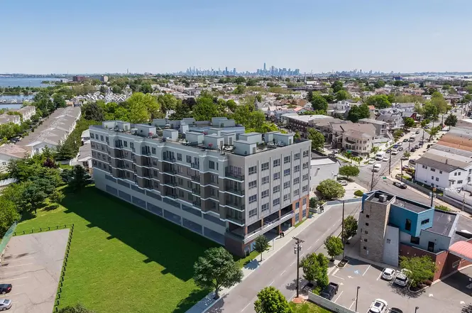 105 North Street, Unit 201 - Photo 3 of 13