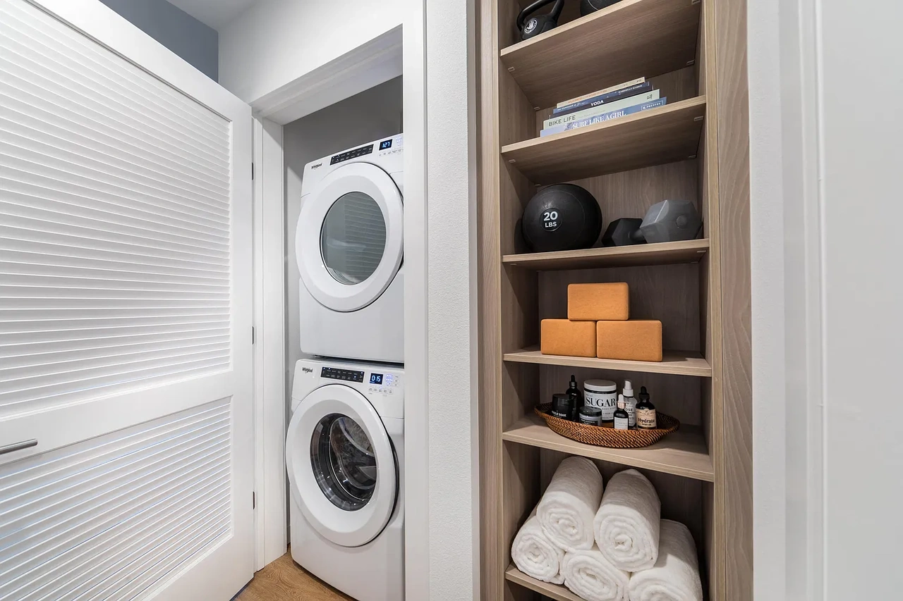 300 West Washington Avenue, Unit 304 - Photo 3 of 16