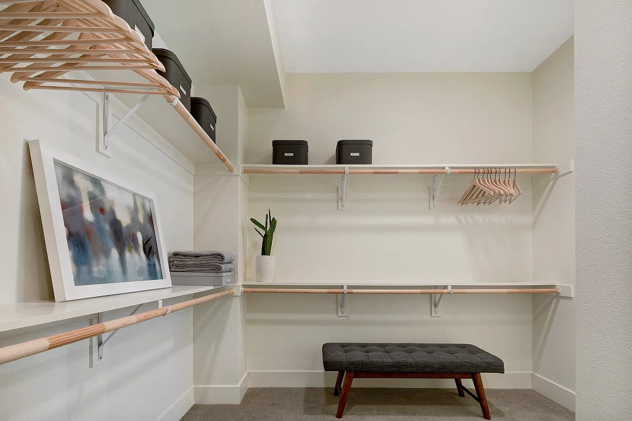 300 West Washington Avenue, Unit 304 - Photo 4 of 16