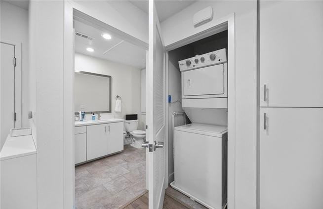 2424 Nolita, Unit 215 - Photo 5 of 13