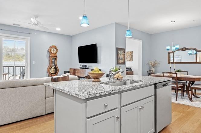 1 Mariner's Way, Unit 45B - Photo 4 of 20