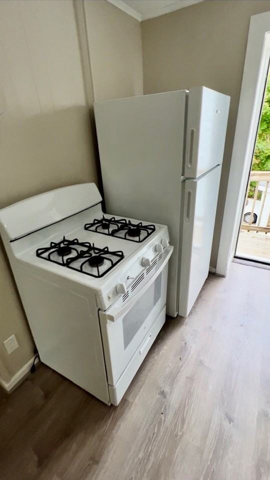 7 Glazier Street, Unit 7 Glazier St unit 3 - Photo 4 of 9